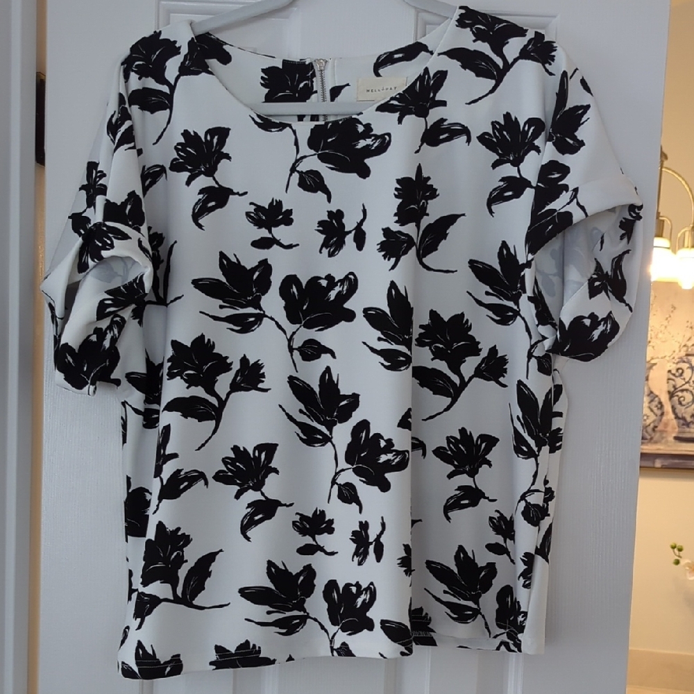MELLODAY Black and White Boxy Blouse